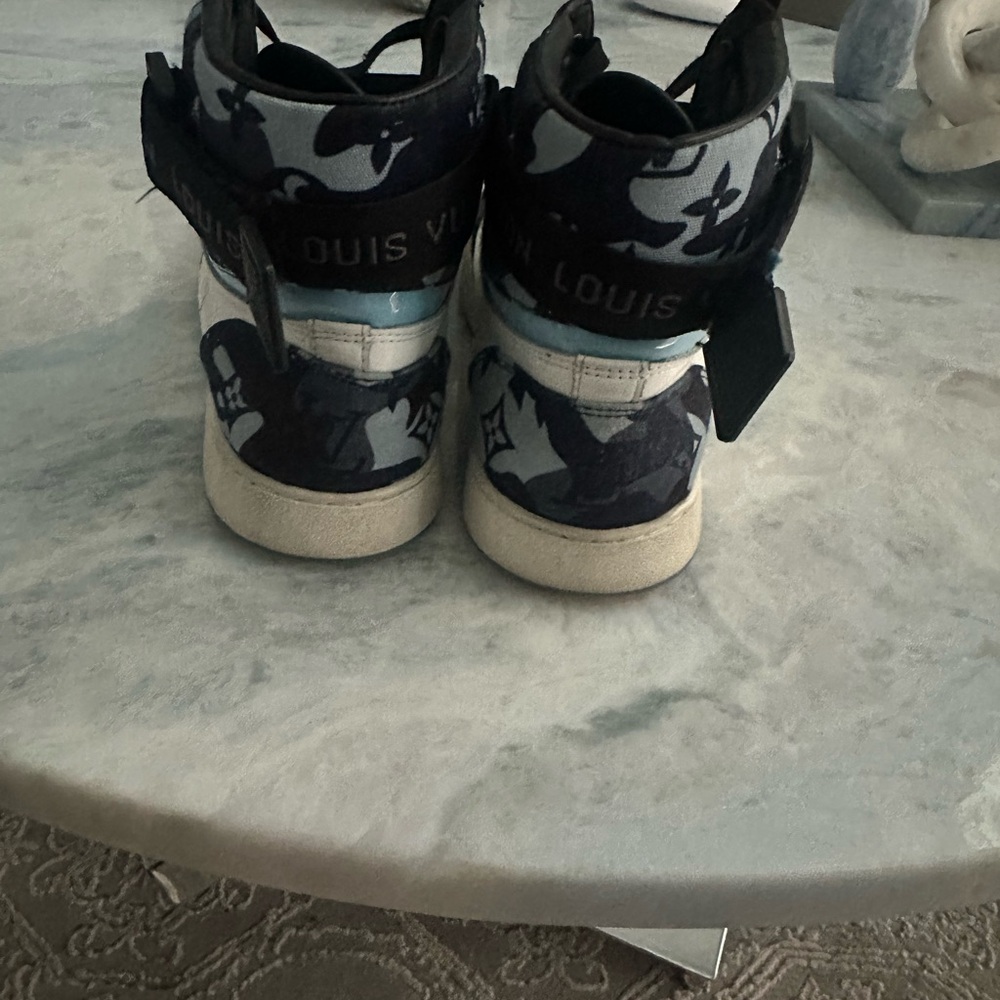 Louis Vuitton 

Leather/Monogram Rivoli Sneaker Boots Powder Blue/Black - Picture 5 of 6